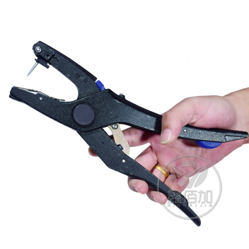 自动回弹耳标钳