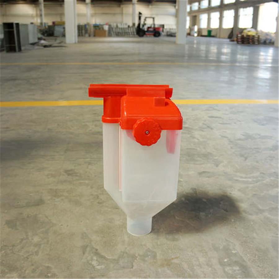 养猪设备之透明定量杯自动料线构成及必备条件