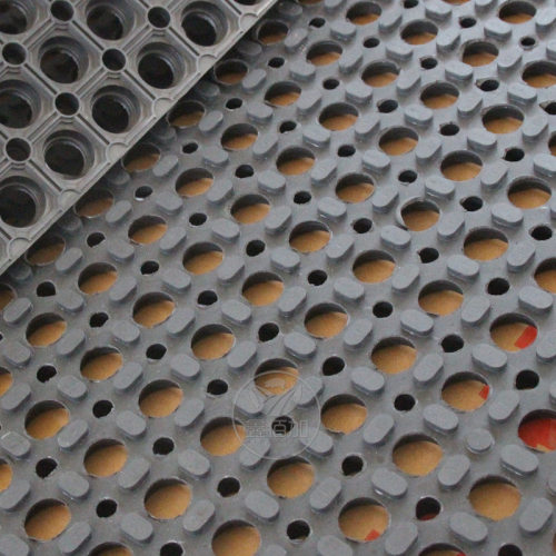 公猪采精防滑垫